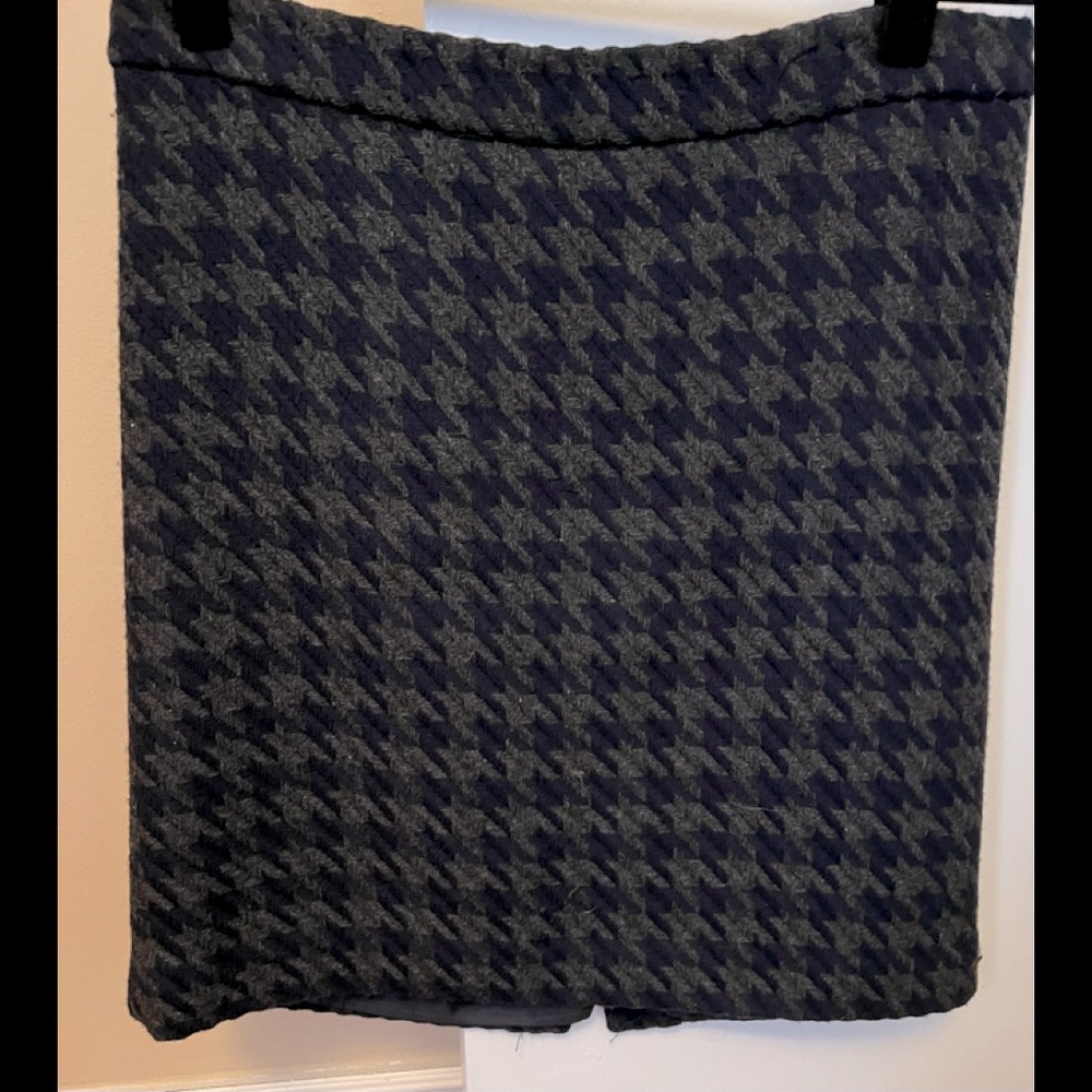 Tommy Hilfiger skirt